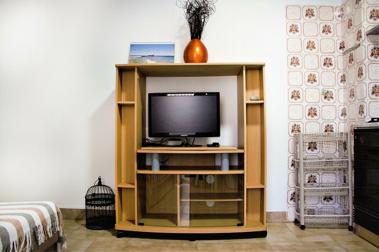 Apartamento T1, 50 Metros Da Praia Apartment Quarteira Luaran gambar